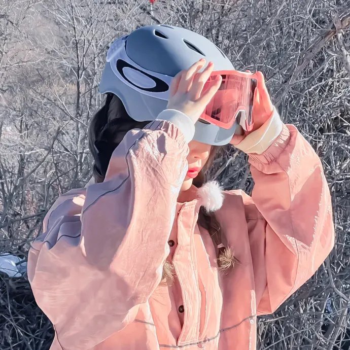 爱丁顿 封面